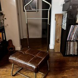 Mid-century Modern Pearl Wick Butlers Chair VINTAGE Circa 1950s $150 OBO 