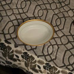 Classic White China Edged in Gold Noritake Metropolitan 4345 10 inch deep...