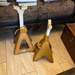 Vintage Automotive Stand Jack, Cast Iron Riser Post 