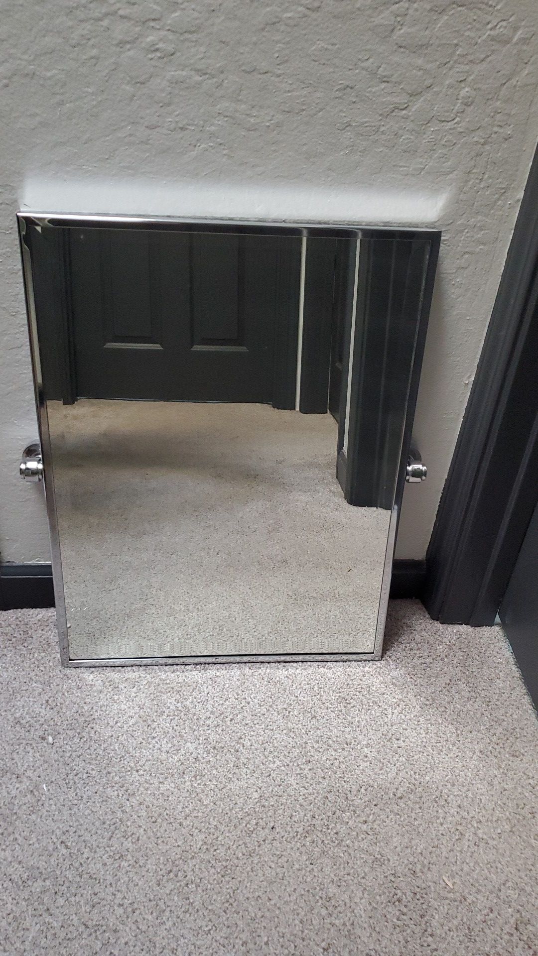 Chrome finish mirror 18'x24'