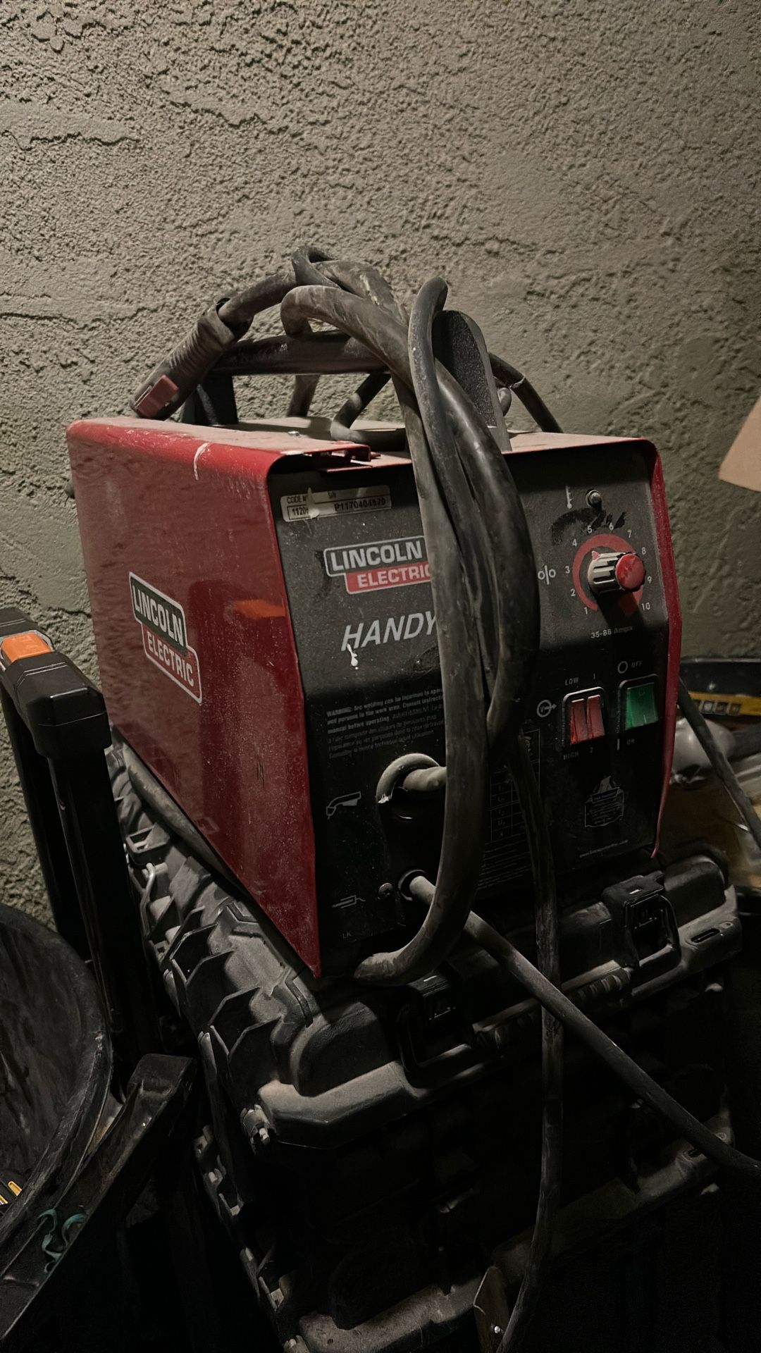 Lincoln Electric Handy MiG Welder for Sale in Riverside, CA - OfferUp