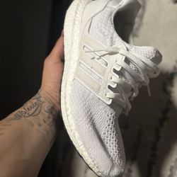 Size 8 Adidas 