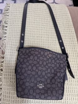 Coach Purse Only $25 Or Best Offer!