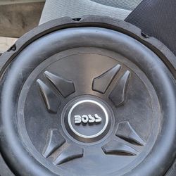 Boss 10" chaos exxtreme 800 watt subwoofer 