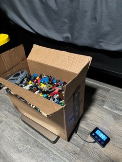 10 Lbs of Mega Bloks/Construx Bulk