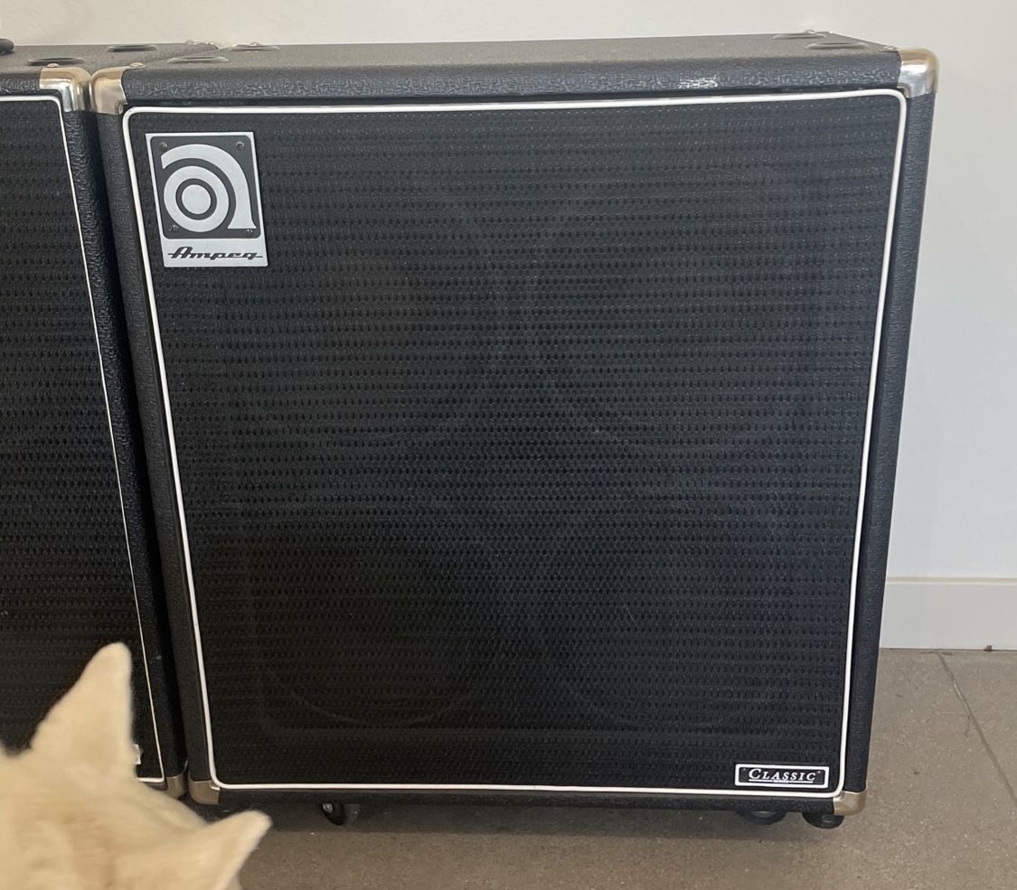 Ampeg SVT-410HE 4x10 Inches 500-Watt Bass Cabinet