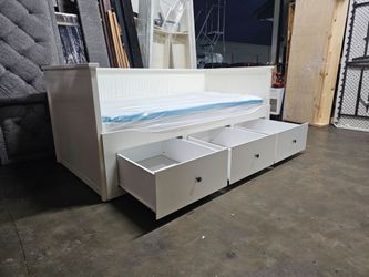 Twin Bed And Mattress