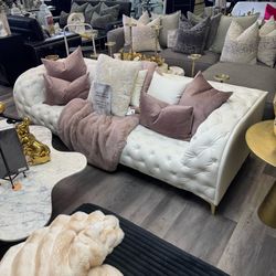 ✨ Modern Tufted Sofa — $50 Down w/ Financing ✨