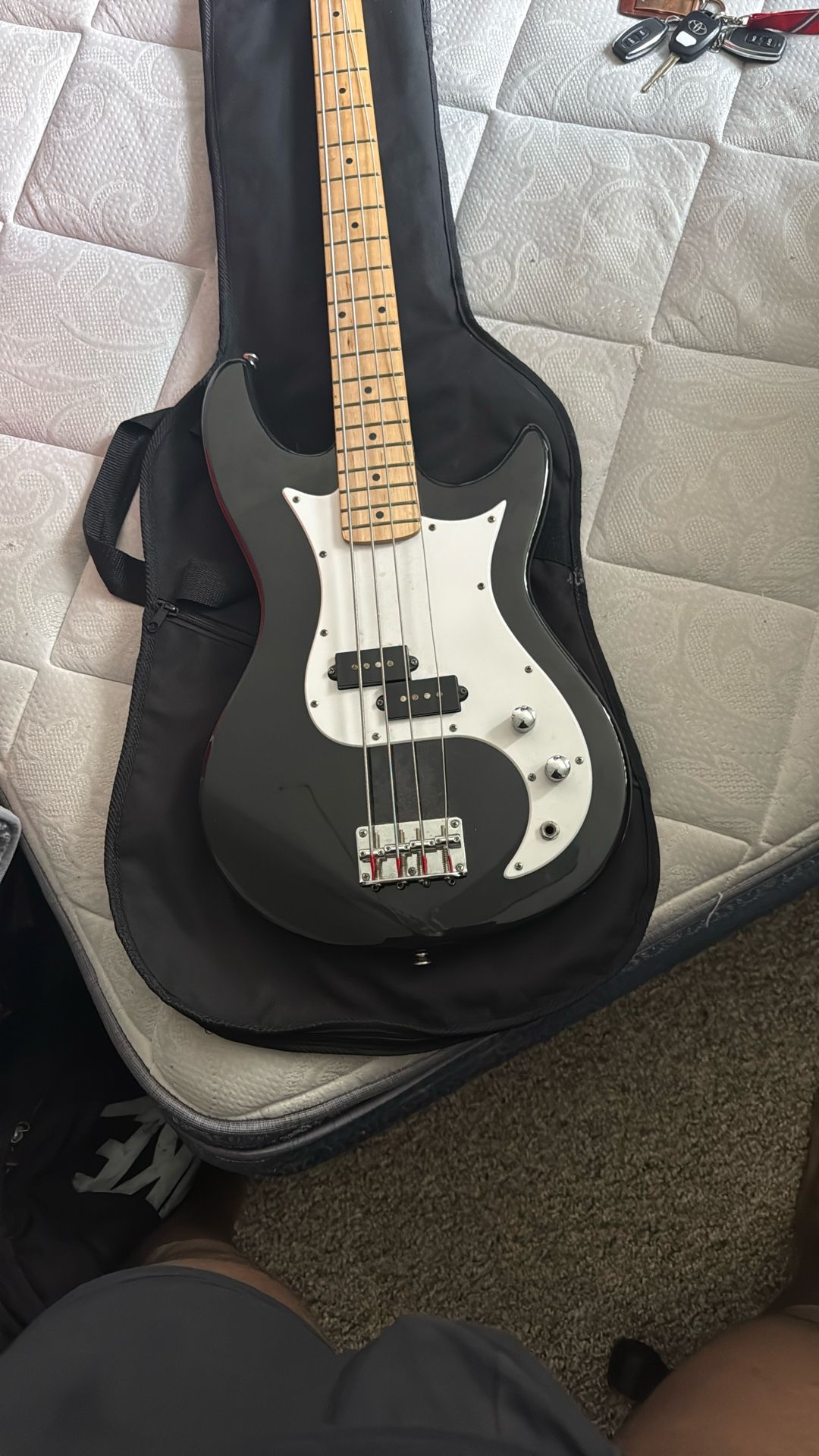 Behringer Guitar