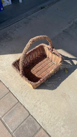 Vintage Wicker Basket 