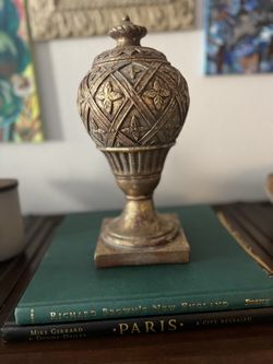 Vintage Sterling Industries gold ceramic vase