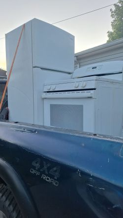 Refrigerator and gas stove