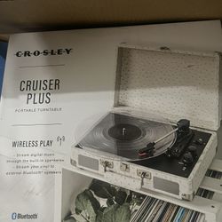 Crosley Cruiser Plus Turntable with Bluetooth( Sealed) 