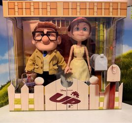 UP ELLIE AND CARL DOLL SET