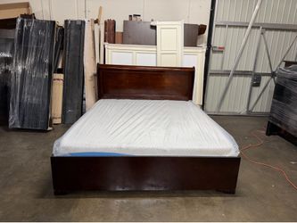 Cal king bed $349