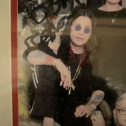🔥 Signed Osbourne Family Photo (Framed)
