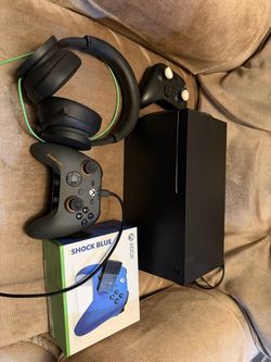 W/ Xbox Series X Console with Controllers, and Seagate 1TB expansion Card