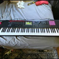 Keyboard_Roland Fantom O7
