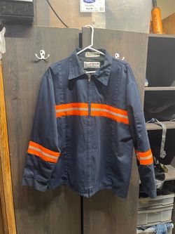 Aramark  safety work jacket   Size lg r