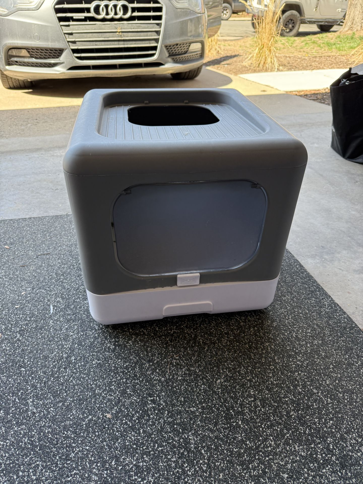 Cat Litter Box