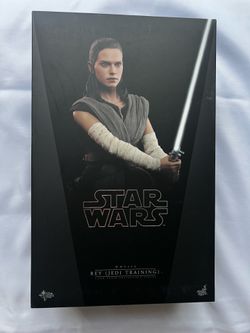 Hot toys Star Wars Rey 1/6th collectible figure