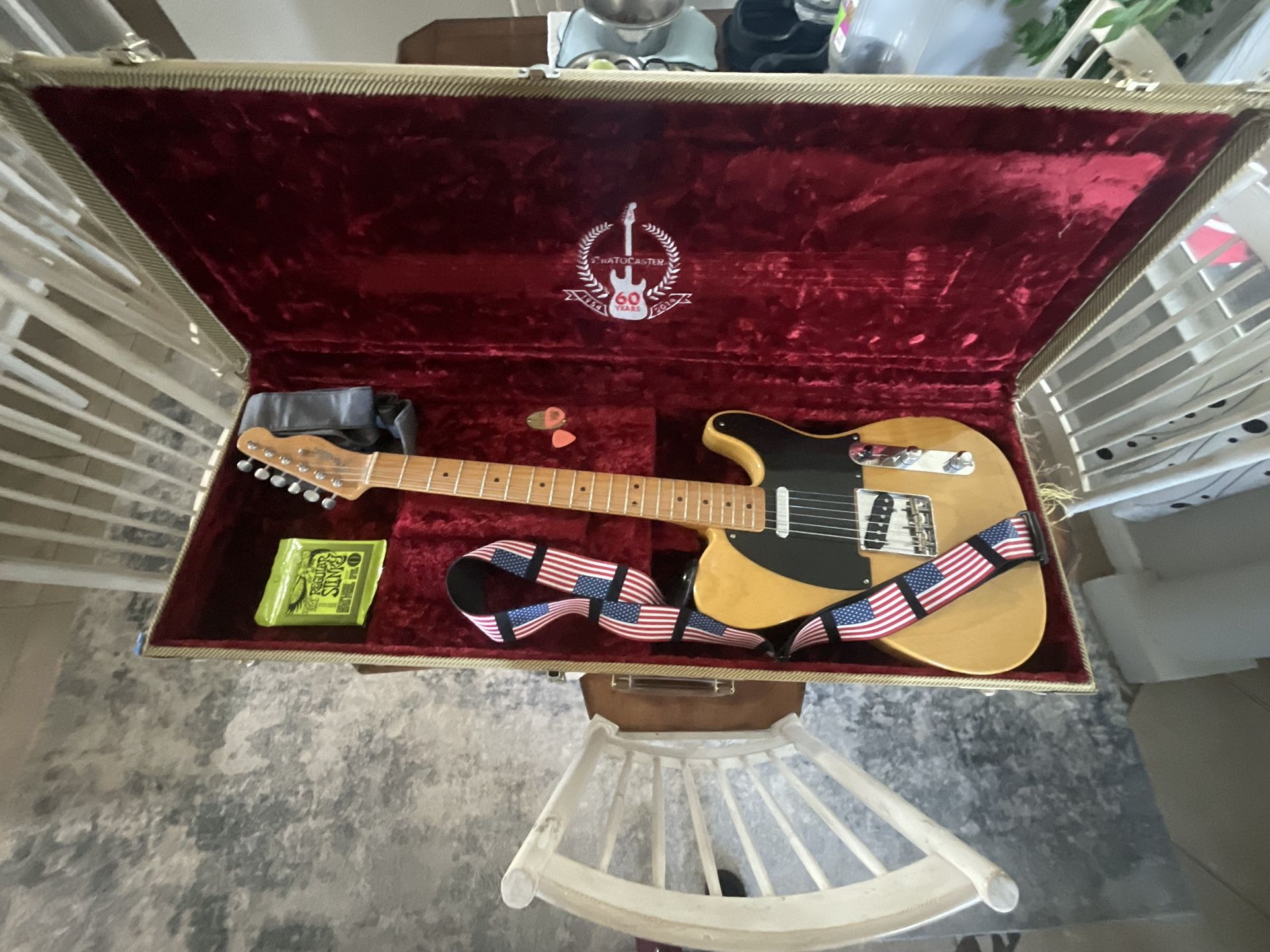 Fender New American Vintage 52 Telecaster Butterscotch Blonde