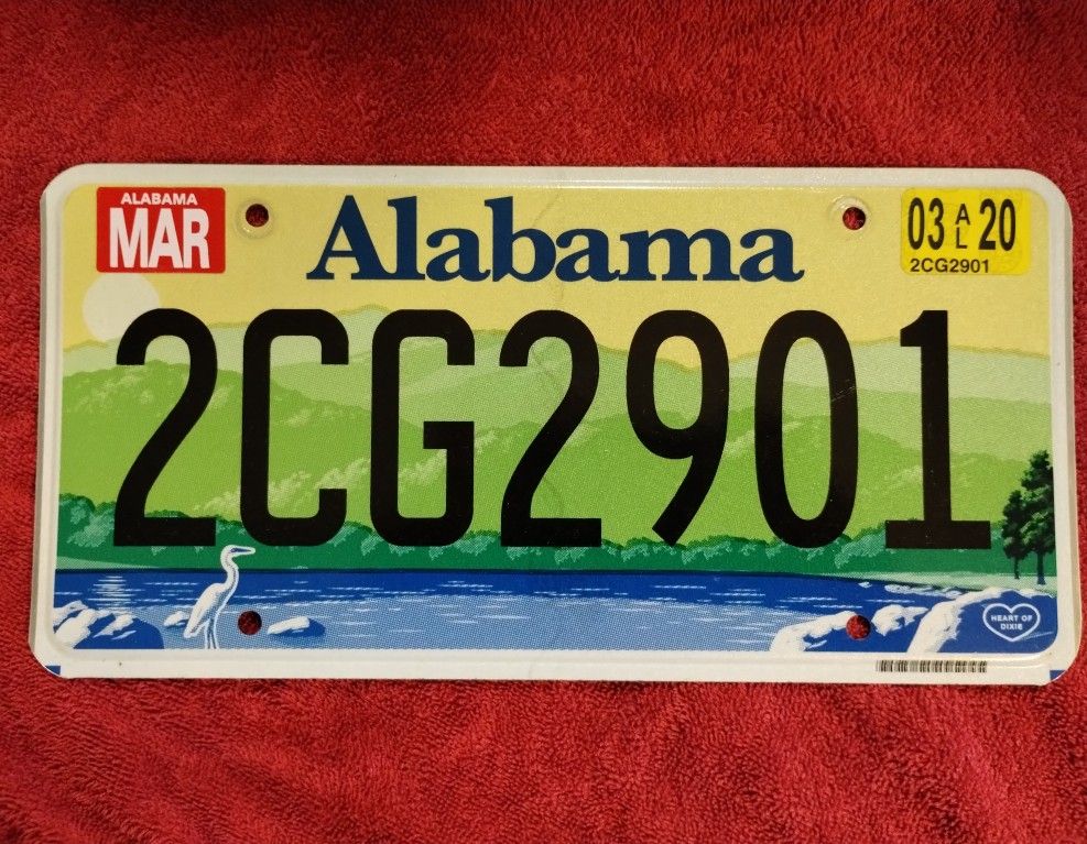 Newer/vintage license plates, Alabama, Mississippi