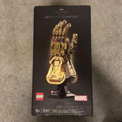 Lego Marvel infinity gauntlet brand new