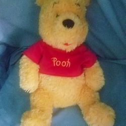 Walt Disneryworld 14" Winnie the Pooh Bear  Plush Stuffed Animal VVG Condition