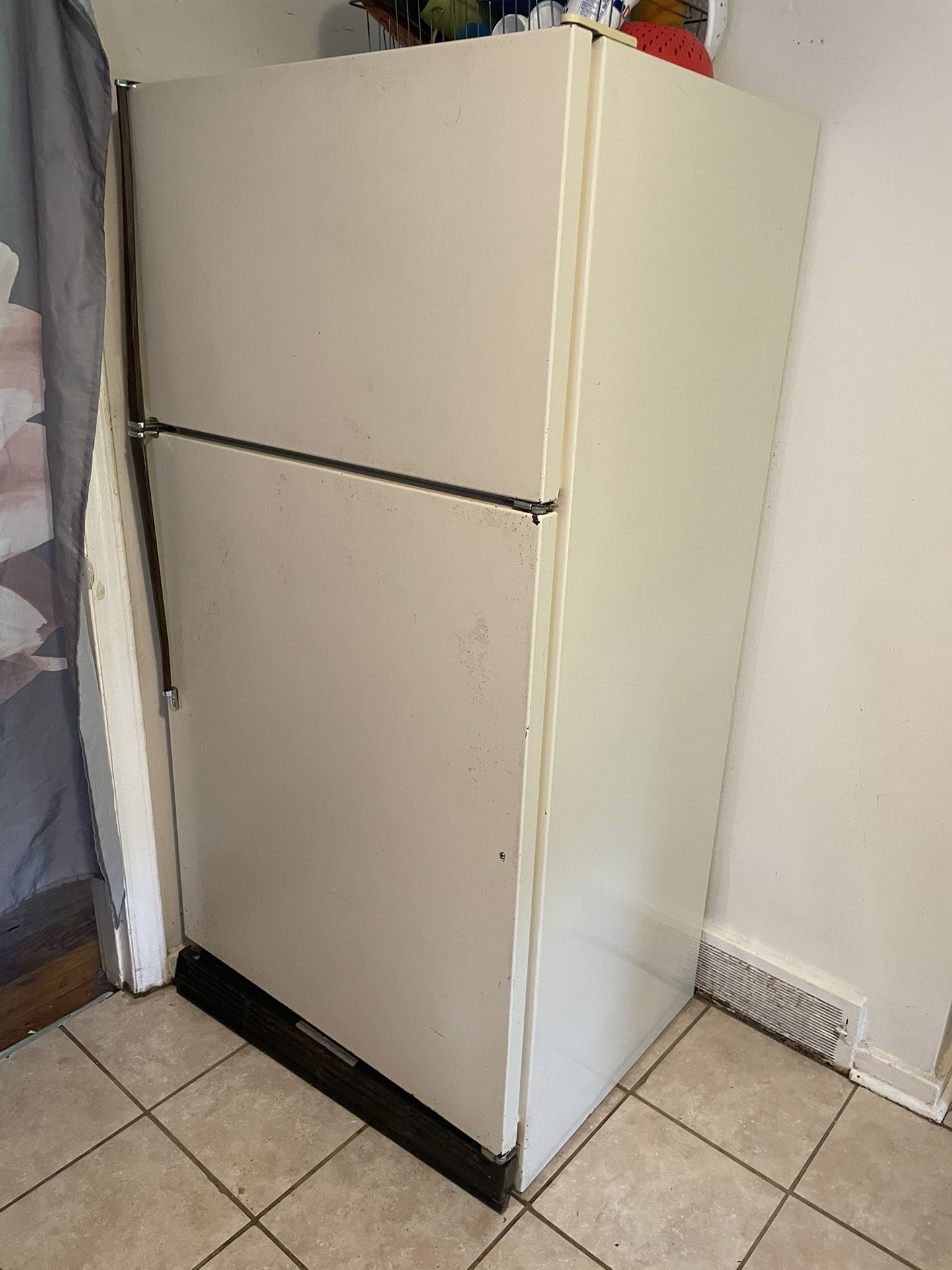 Kenmore Refrigerator (working)