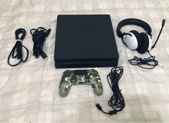 Ps4 Playstation 4 slim Console bundle lot Adult owned in very good condition fully functional please read Description check out Photos