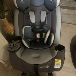 Safety 1st 3-1 New Car seat Never Used 