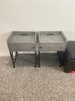 Nightstand set