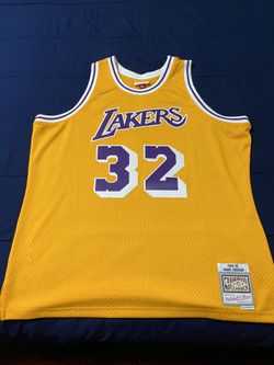 Lakers Magic Johnson jersey