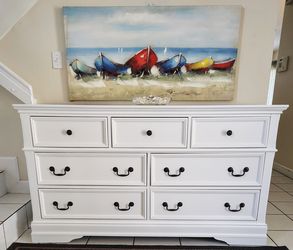 COASTER FINE FURNITURE SOLID WOOD DRESSER EXCELLENT CONDITION DELIVERY AVAILABLE