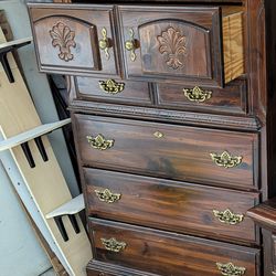 vintage chest of drawers and nightstand