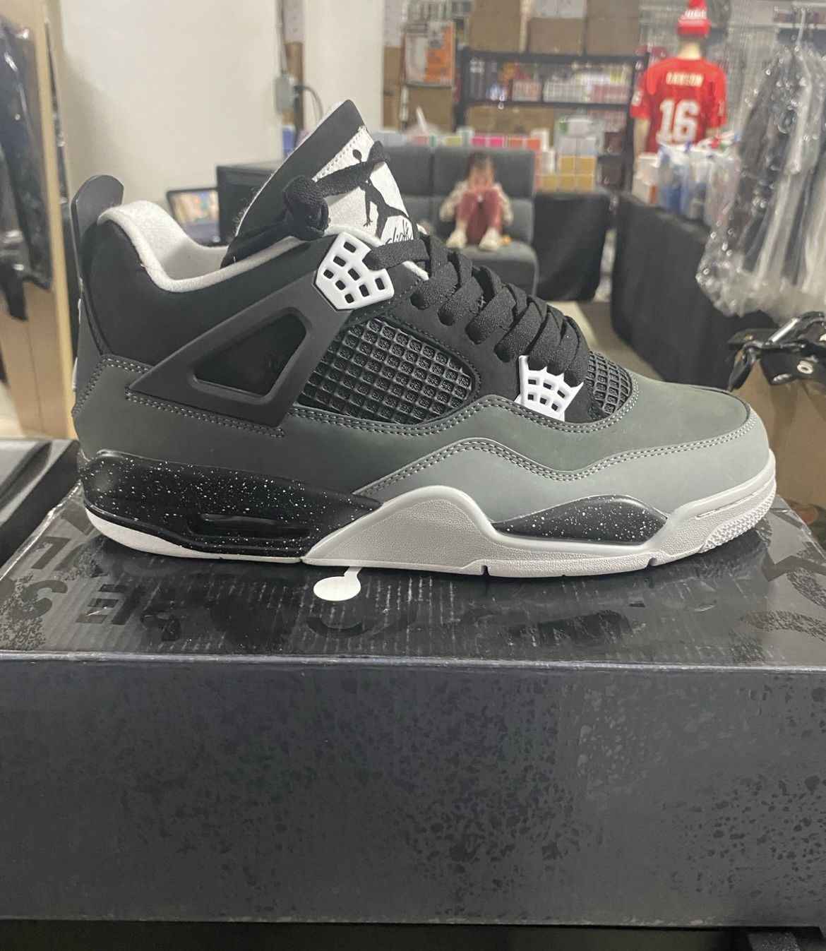 Jordan 4