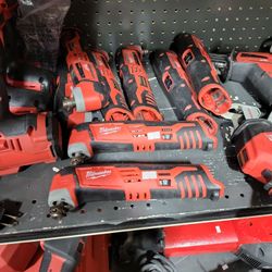 Milwaukee M12 Multi Tool 