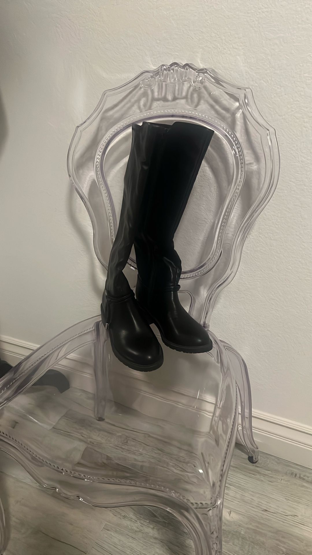 Woman’s Riding Boots