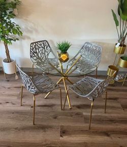 Elegant Glass Dining Table Set
