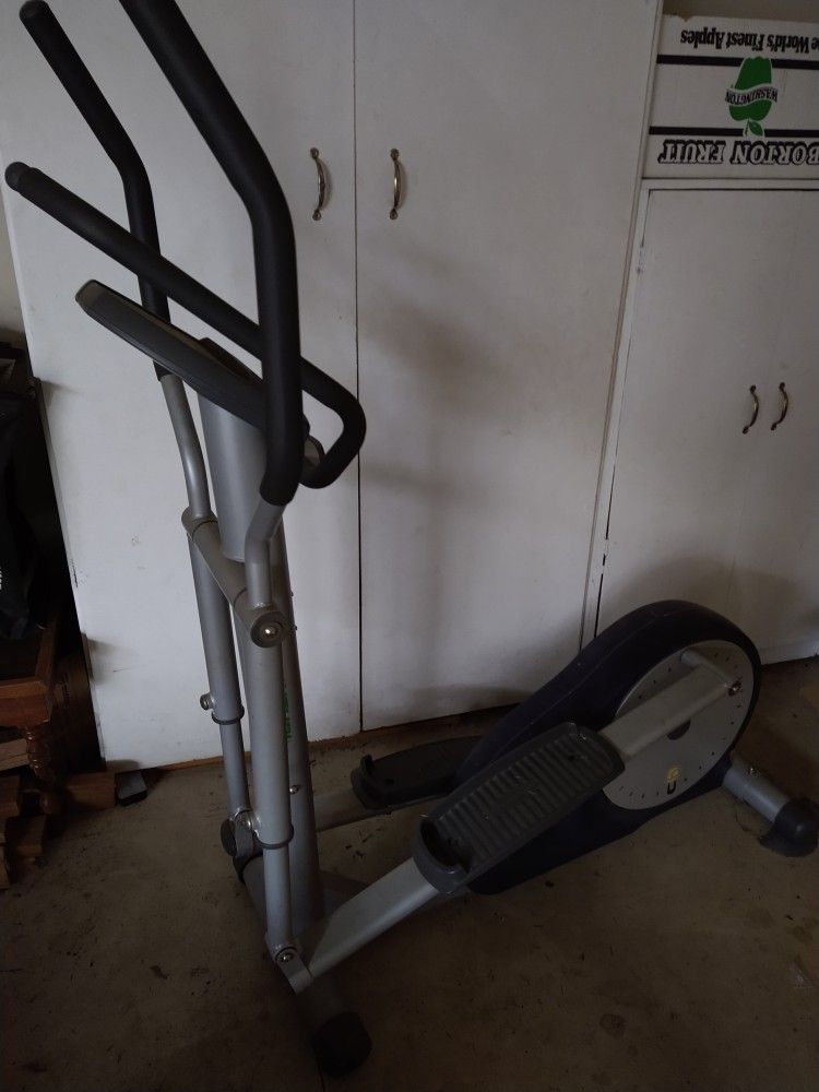 Tunturi C6 Cross Trainer/Elliptical 