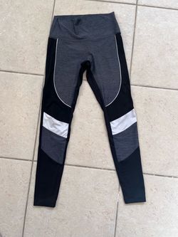 PINK Ultimate Leggings – Women's S, Gray & Black Colorblock, PINK Logo
