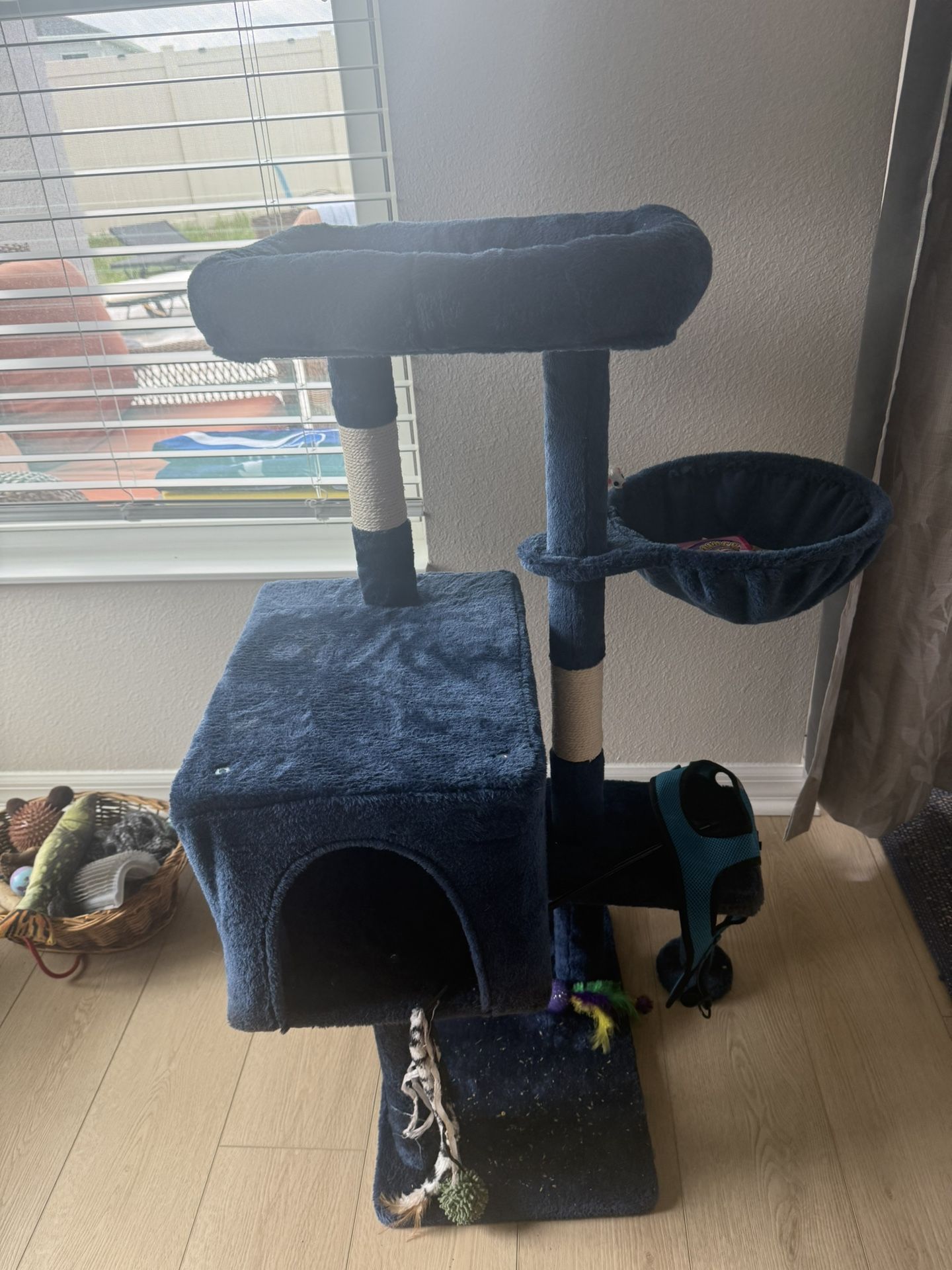 Cat Play Pen