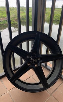 20 inch Savini black on black
