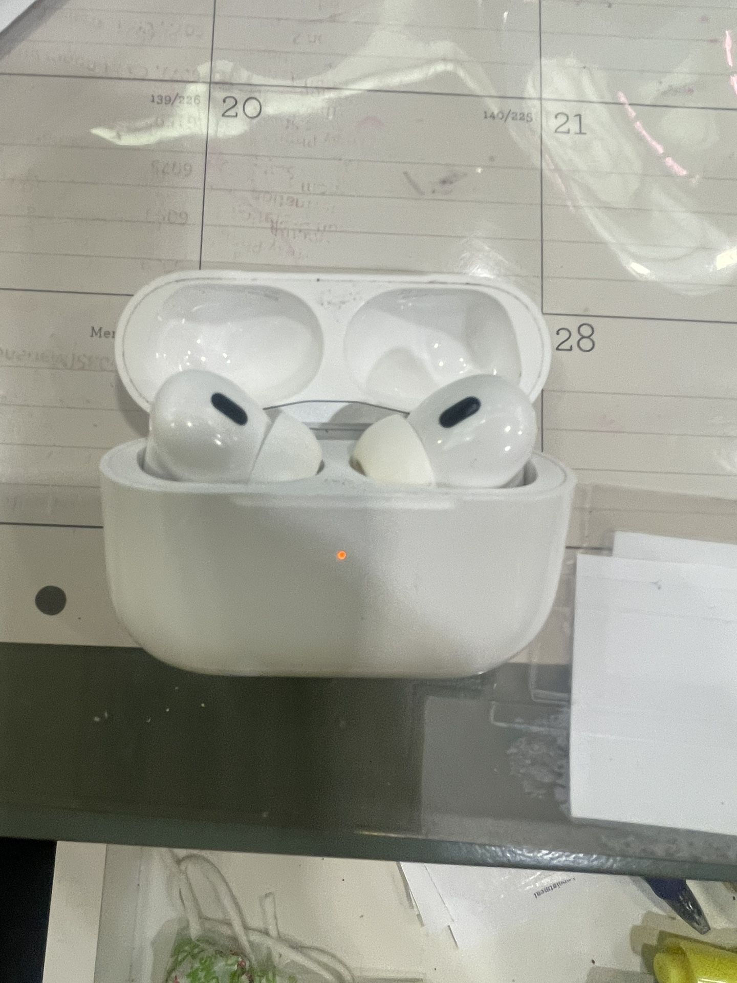 AirPods