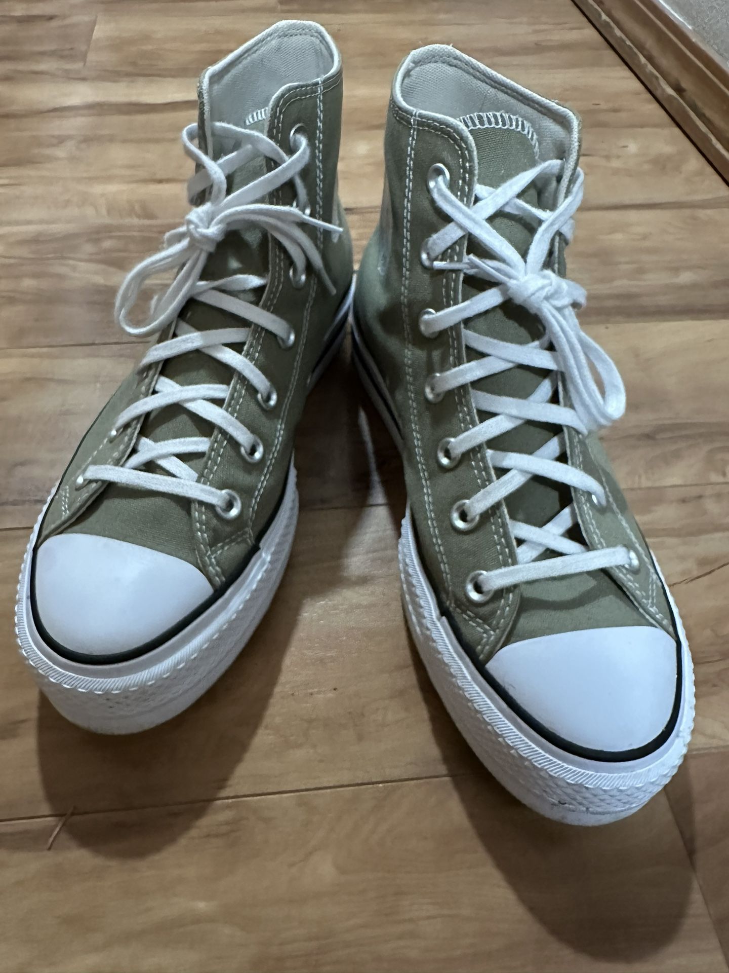 Women’s Converse