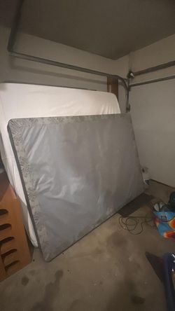 Queen box