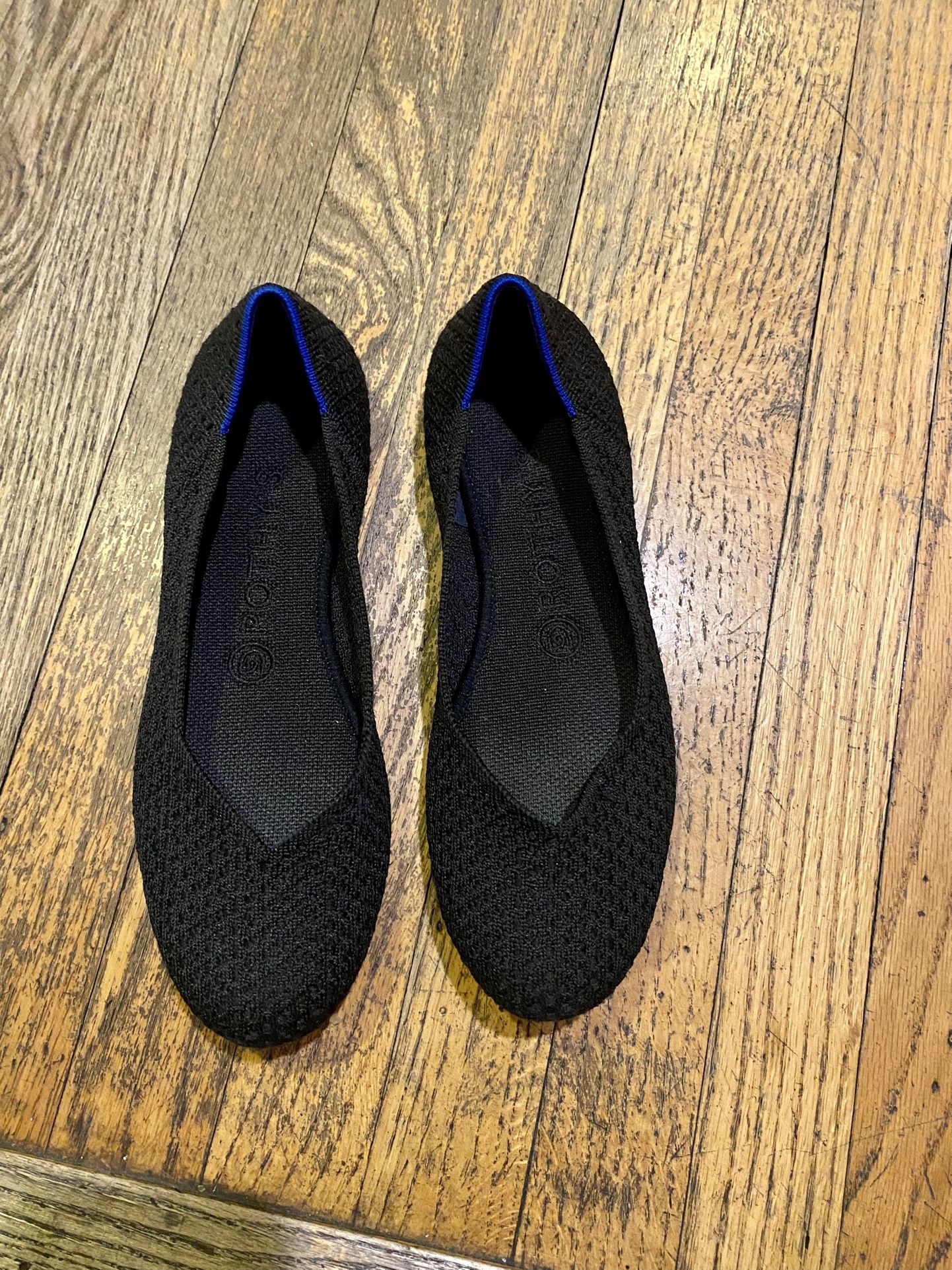 Like new Rothys Size 7 1/2.