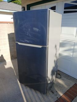 Refrigerator 18cu ft