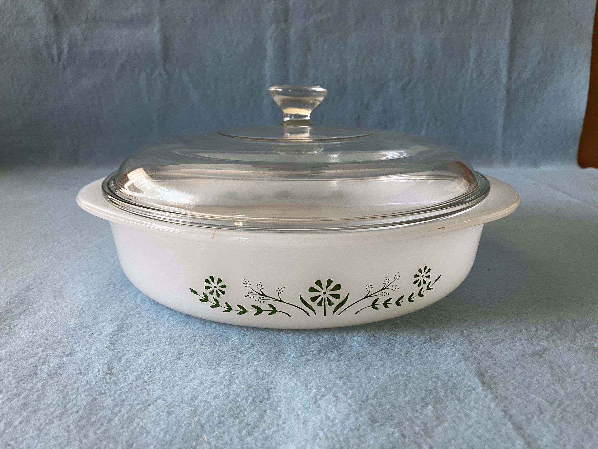 Vintage Glasbake Green Daisy Dish With Lid. CW-6.